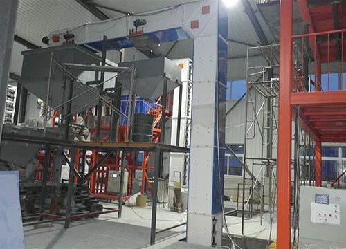 Kääntyvä kauhahissi